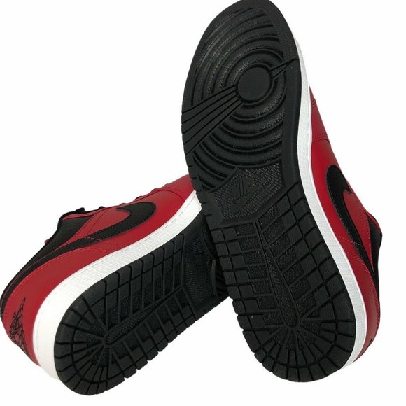 Nike Air Jordan 1 Low Reverse Bred Pebbled Swoosh - Picture 6 of 7